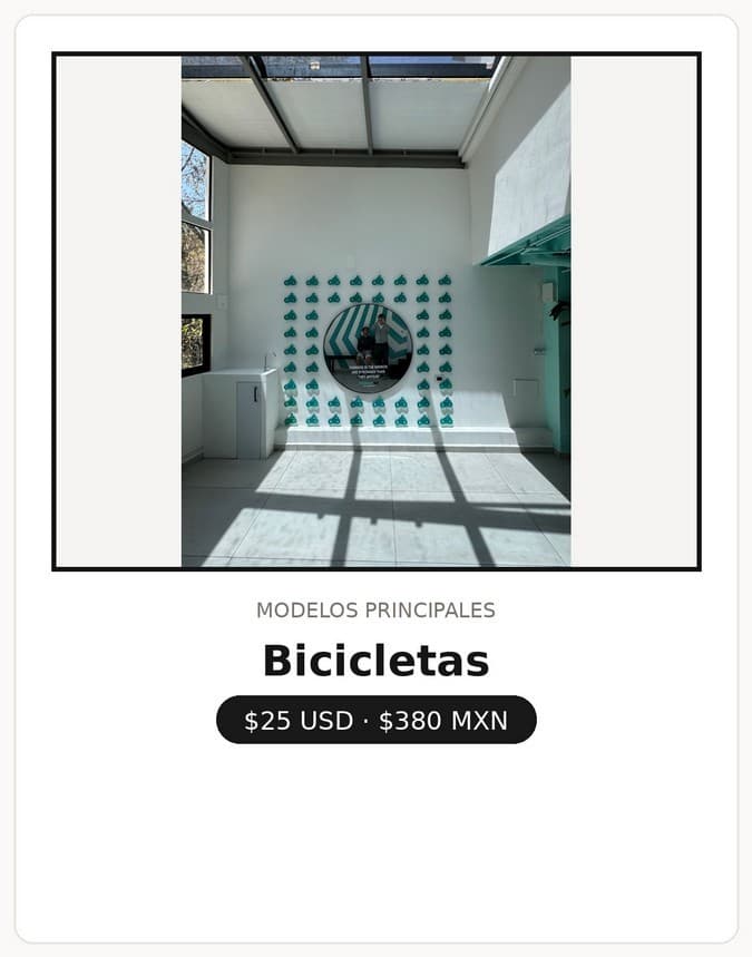 Instalacion mural de piezas translucidas Groovy Resin